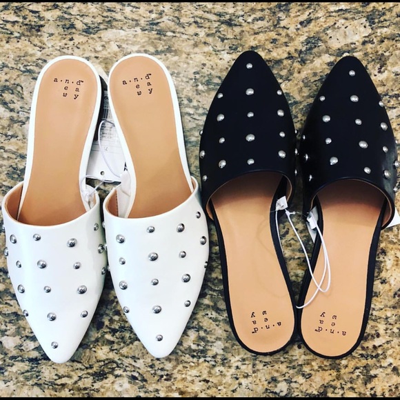 Women's Kari Studded Mules White-S5-B7 - Picture 5 of 8